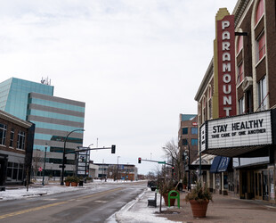 PARAMOUNT CENTER FOR THE ARTS